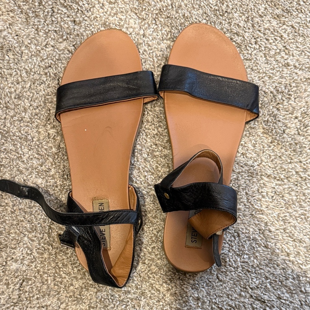 Steve Madden Black and Tan Women's Sandals